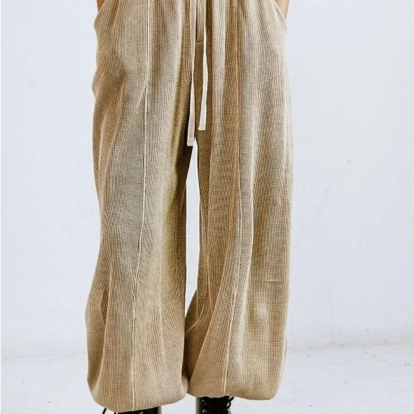 Washed Waffle Knit Jogger Pant - Picture 2 of 8